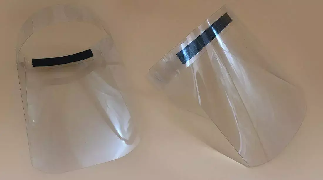 Confezione di plastica
