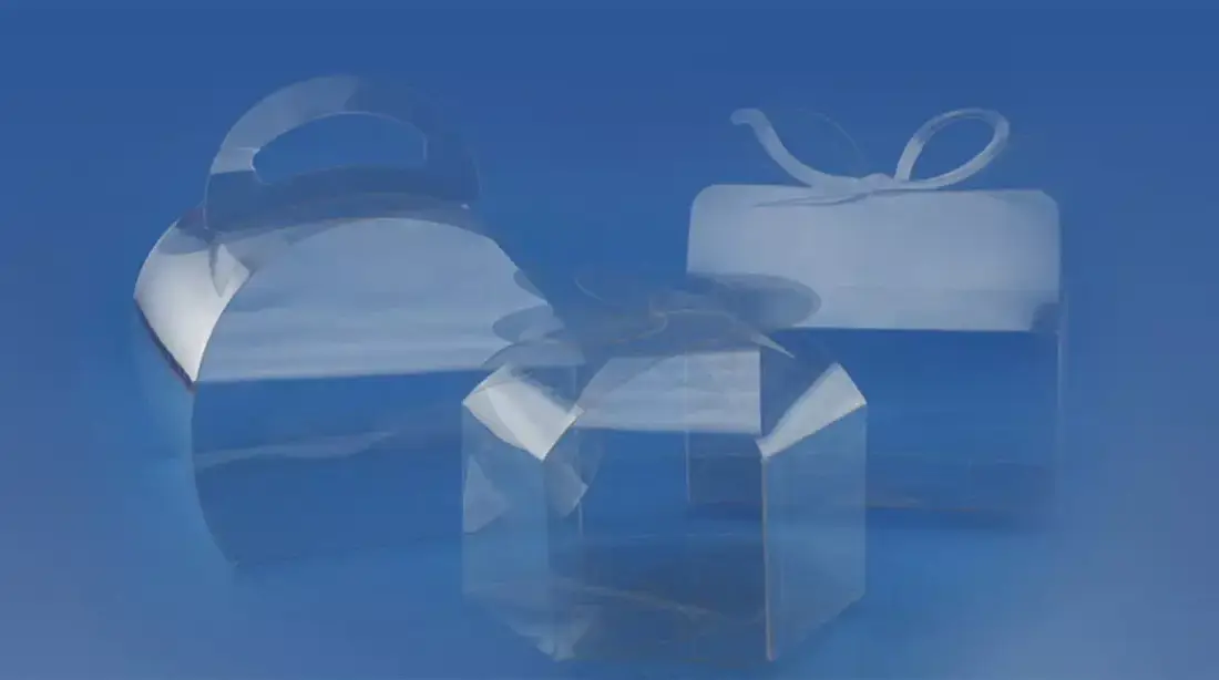Confezione di plastica